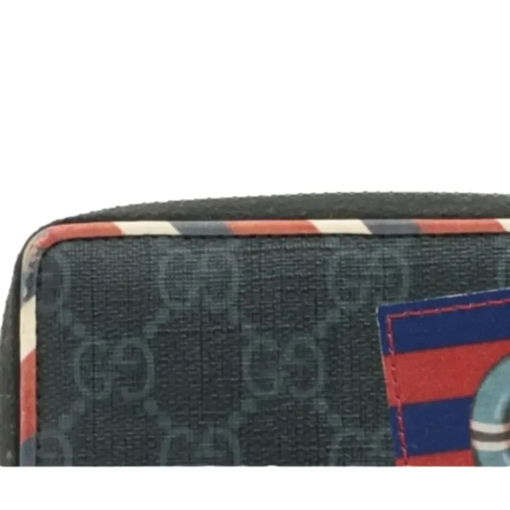 Authentic Gucci GG Supreme - Picture 7 of 10